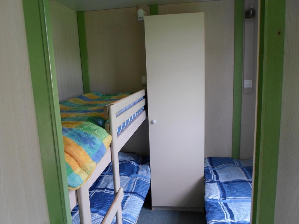 Camping Les Pinasses La Chapelle  Номер фото